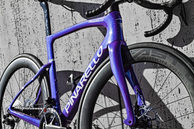 Pinarello F MY25 2025, Shimano Ultegra Di2 2x12, FastWay Carbon 