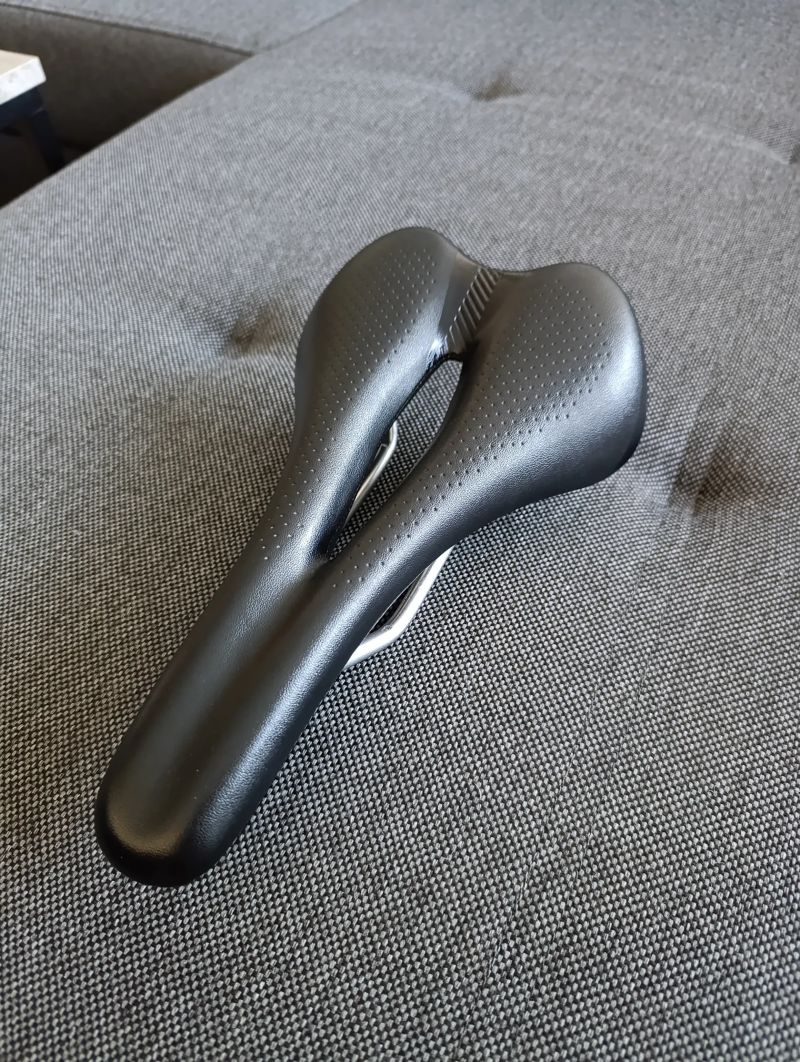 dámské sedlo Bontrager Ajna Comp