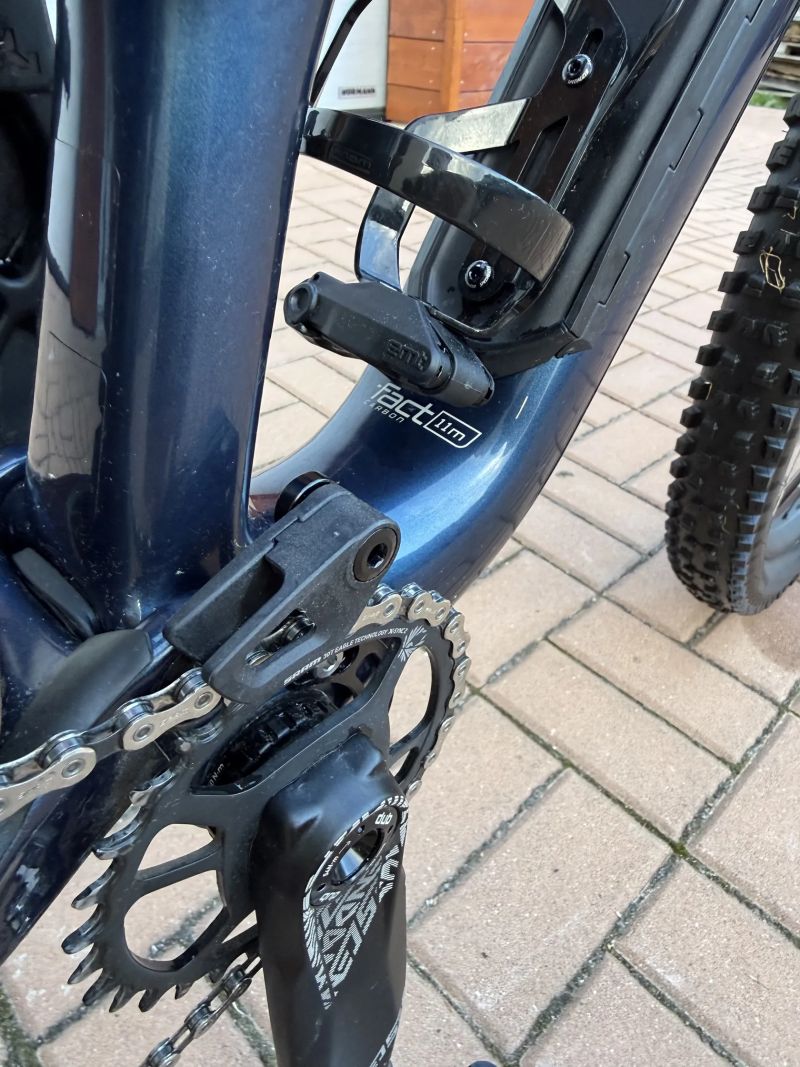 Specialized Stumpjumper Expert Carbon 29 Navy Blue 2020 s carbonovými koly Roval