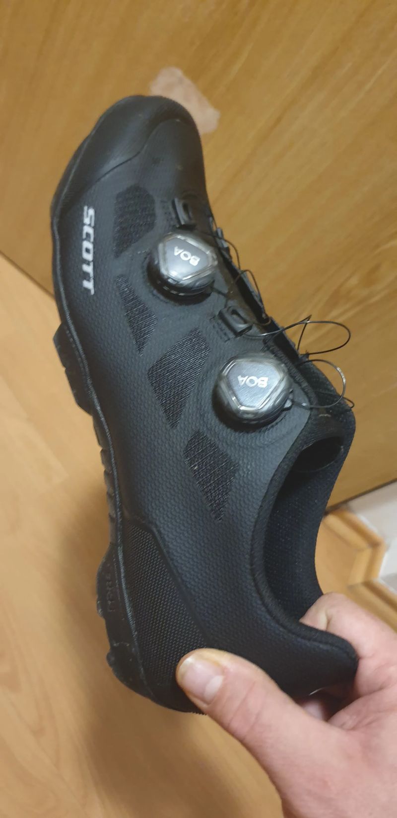 Prodám MTB tretry Scoot Vertec