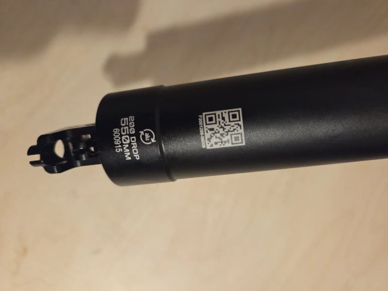 Prodám sedlovku Bontrager Line Elite Dropper, 550 × 200 mm – NOVÁ
