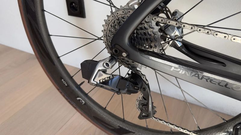 Pinarello Dogma F12, vel. 53
