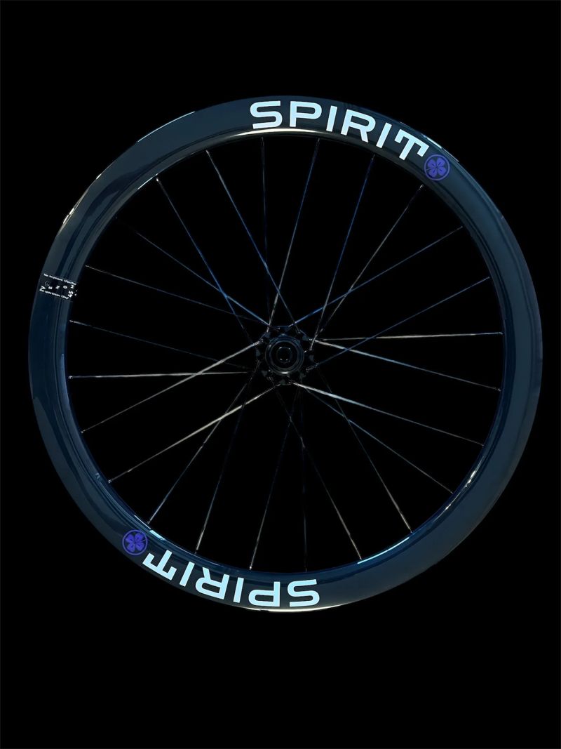 SPIRIT 45-VENOM-UCI certifikace/ Karbonové špice/ 1280gramů
