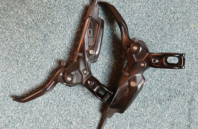 Sram brzdy