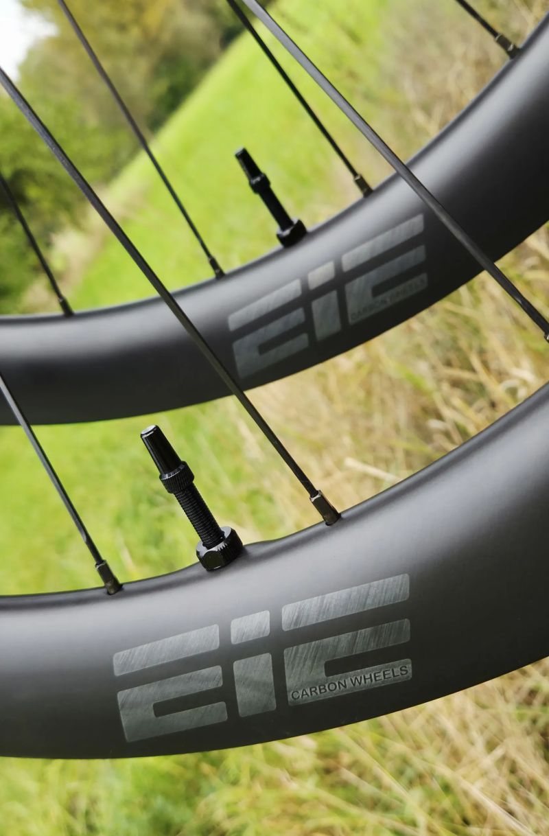 Odolné silniční/gravel záplety 50 mm / Sapim CX-Sprint / 1495 g