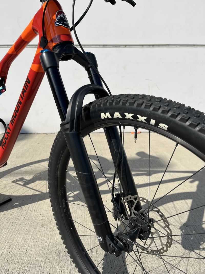 Rocky Mountain Element Carbon 70