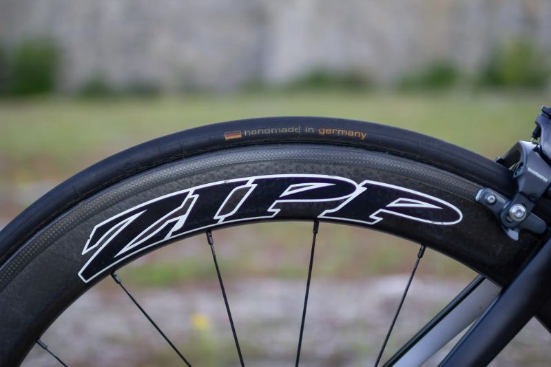 Pinarello Dogma F10 vel.55 | Shimano Ultegra R8000 | Zipp Firecast 404 | keramická ložiska