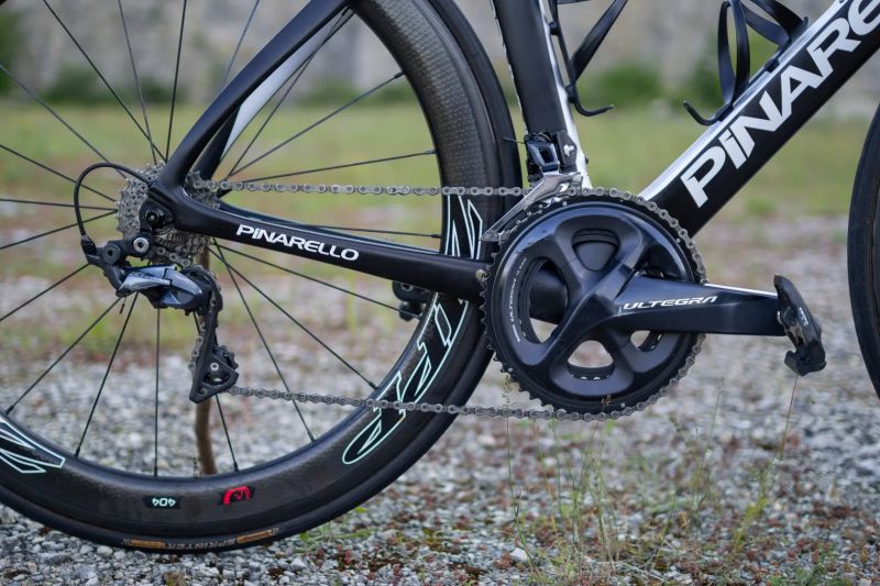 Pinarello Dogma F10 vel.55 | Shimano Ultegra R8000 | Zipp Firecast 404 | keramická ložiska