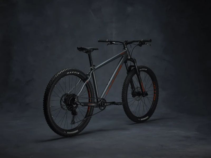 WHYTE 801 - nová kola, vel. L (SLEVA -35%)