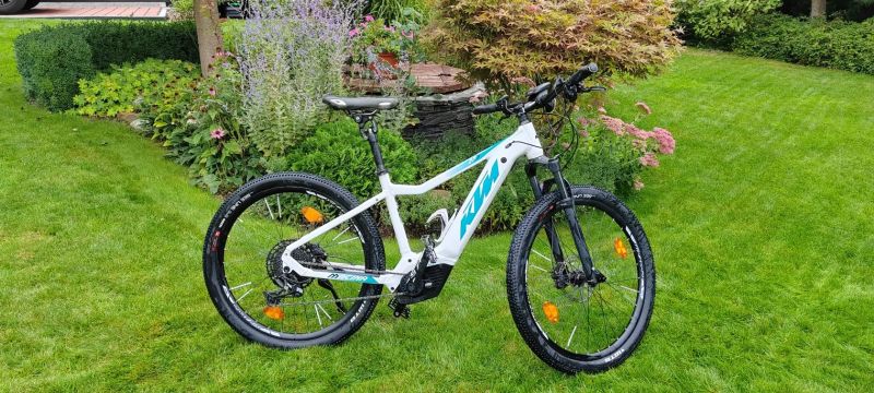 Dámské horské elektrokolo KTM