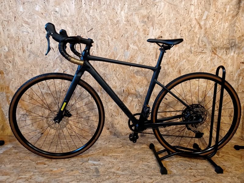 Gravel Cube NUROAD Pro 2025, velikost S 