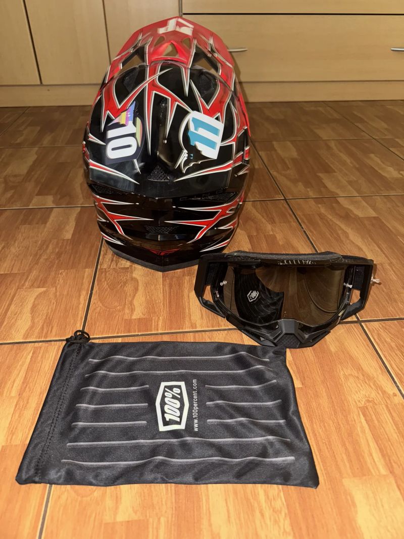 Helma FLY RACING