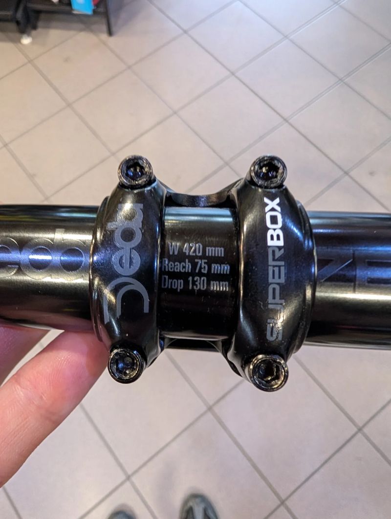 Představec Deda SuperBox DCR + řídítka Deda Zero2 POB černá 420 mm