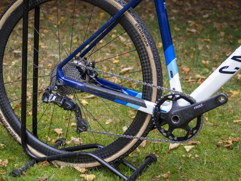 Canyon Inflite CF SLX vel. M (2 kola k dispozici)