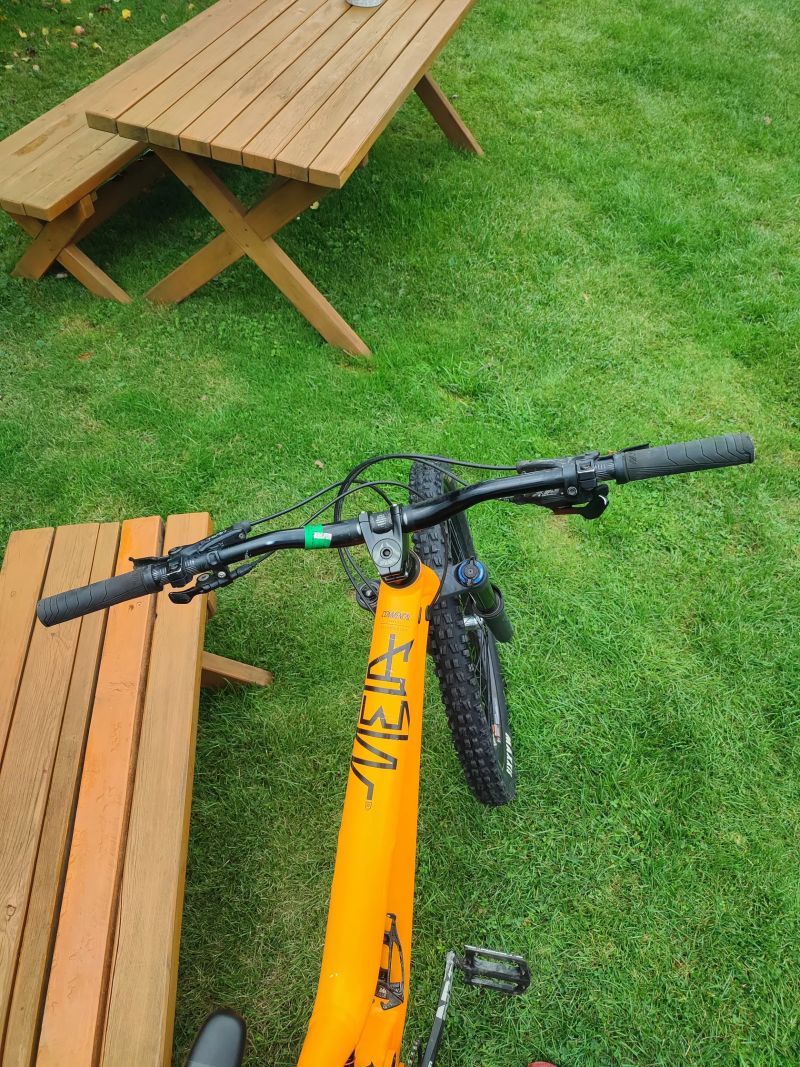 Commencal Meta AM V4.2
