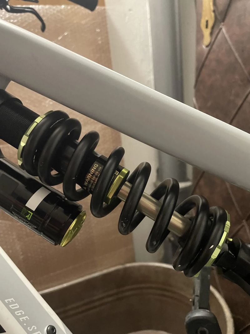 Pruzina Cane Creek VALT 450-500lb progresive