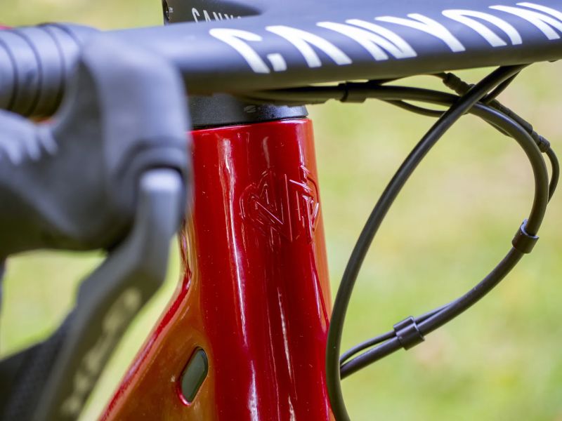 Canyon Inflite CF SLX vel. M (2 kola k dispozici)