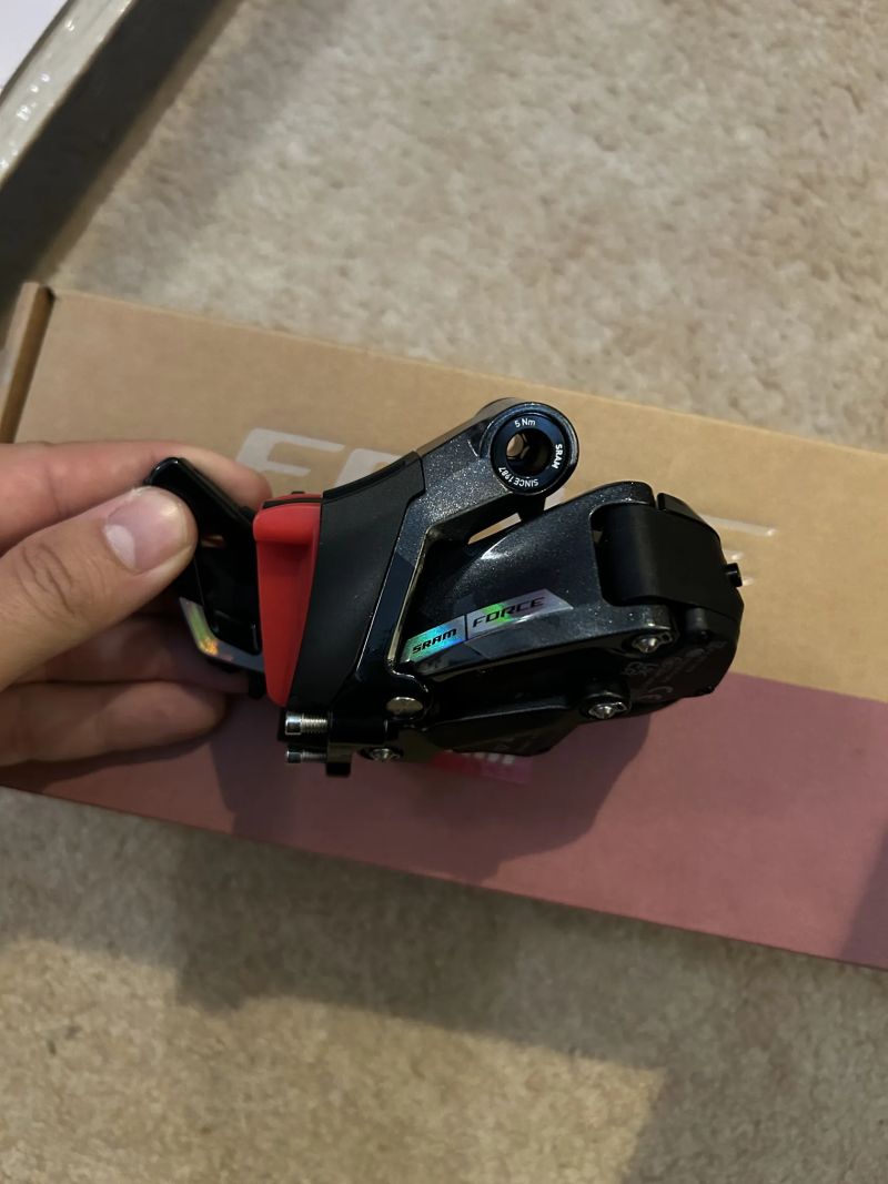 Přehazovačka SRAM Force D2 AXS - nová se zárukou