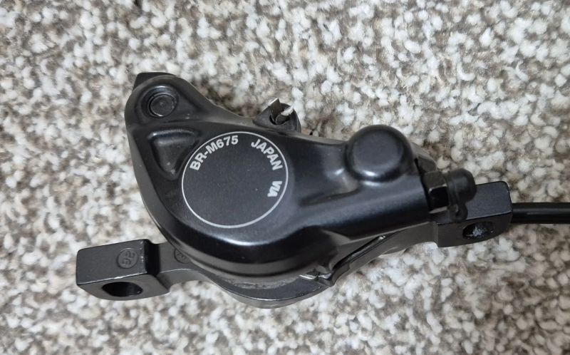 Brzdy Shimano SLX M675-B - i-spec B, pěkné, málo jeté