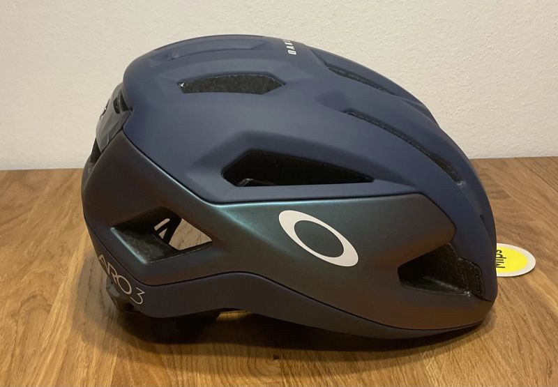 helma OAKLEY ARO3 Mips - Nová