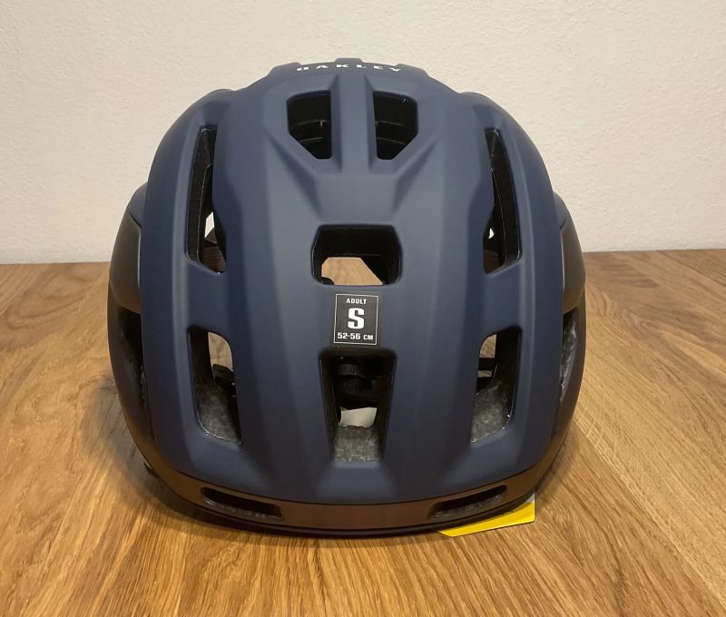 helma OAKLEY ARO3 Mips - Nová