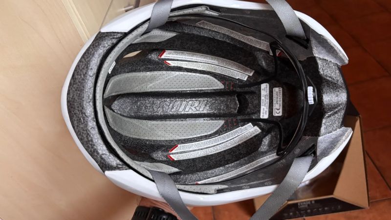 Prodám helmu Specialized S-works Evade 2 ve velikosti 59-63 cm