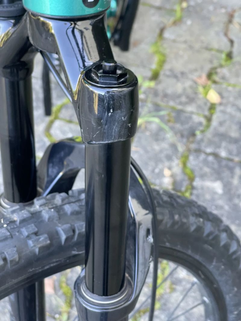 Kona Process 24, dětské celopéro 24 palců