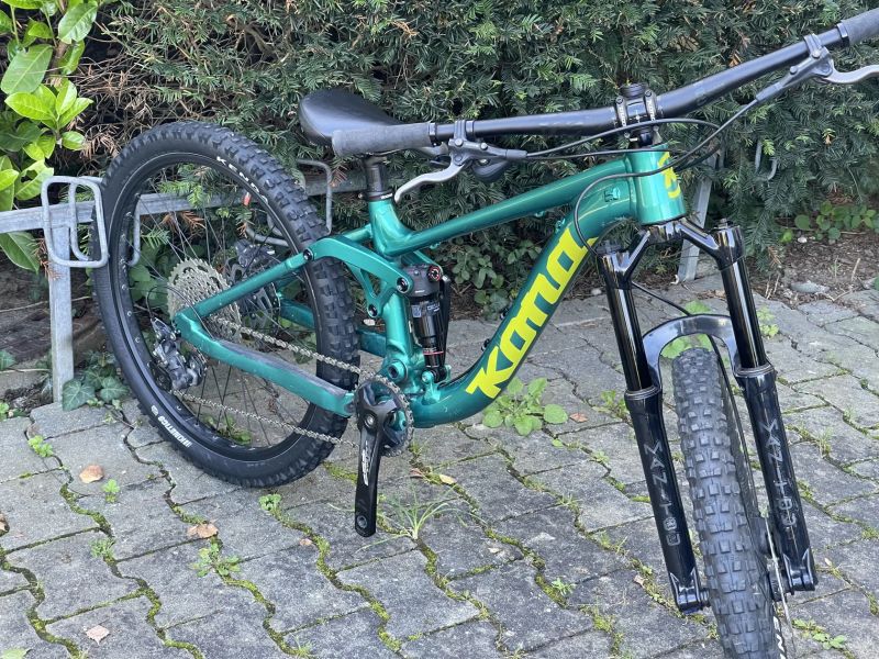 Kona Process 24, dětské celopéro 24 palců