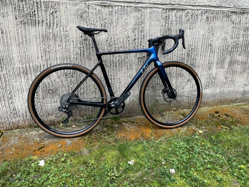 cyklokrosové kole Giant Liv vel M shimano Di2