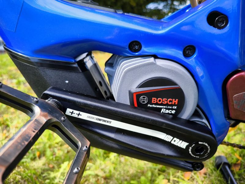Haibike Hybe 11, karbon, Bosch CX Race, vel. S, plna zaruka, najeto 600km, puvodni cena 250tis