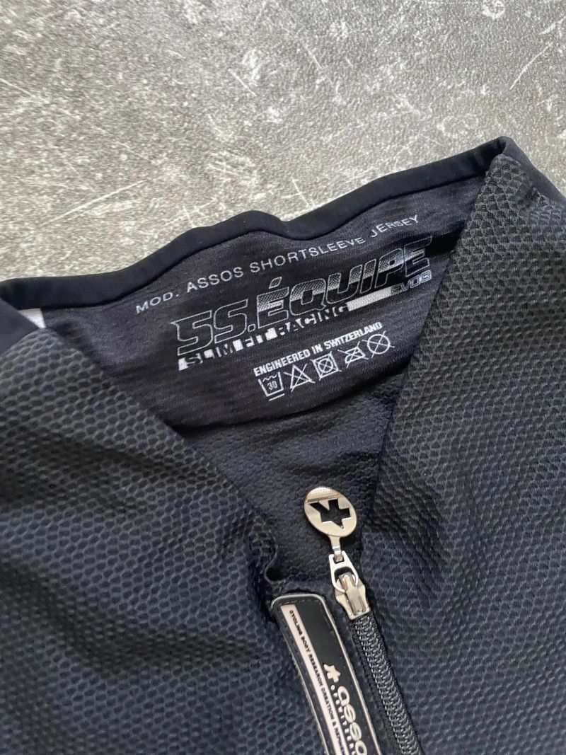 Assos equipe