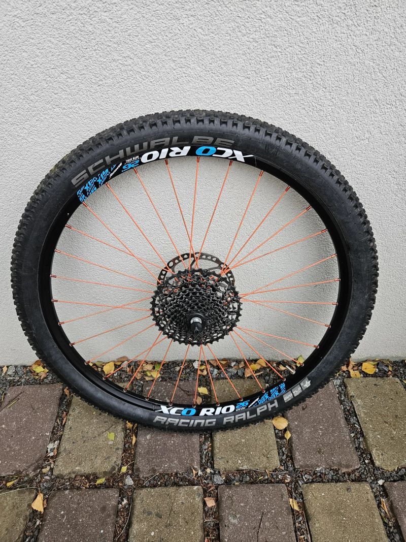 Remerx zapletené kolo 26", 559-17, rychoupínák, DEORE XT, centerlock, 32 děr