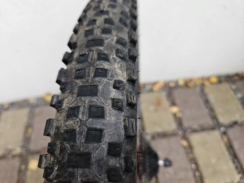 Remerx zapletené kolo 26", 559-17, rychoupínák, DEORE XT, centerlock, 32 děr
