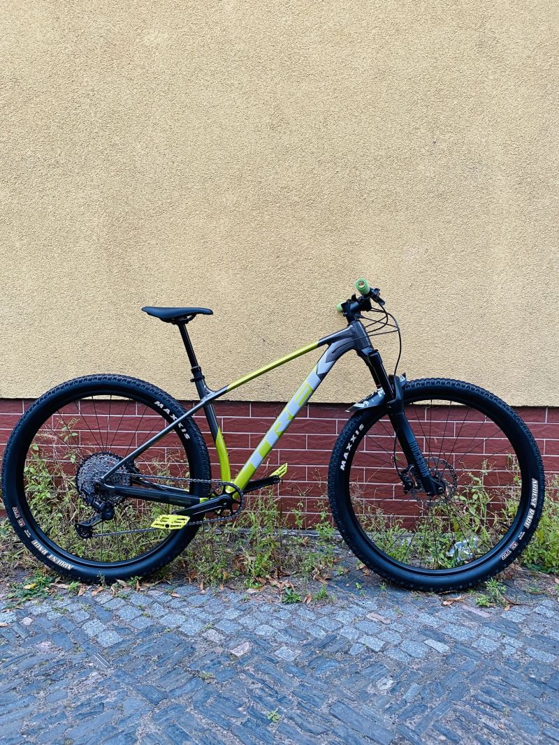 Trek Procaliber 8 Power Surge/Mercury Horské kolo