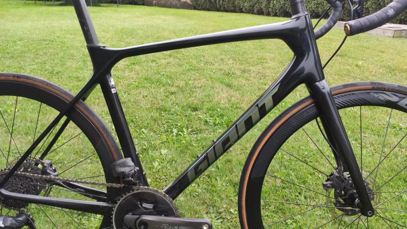 Giant TCR Sram Force AXS, karbonová kola SLR1