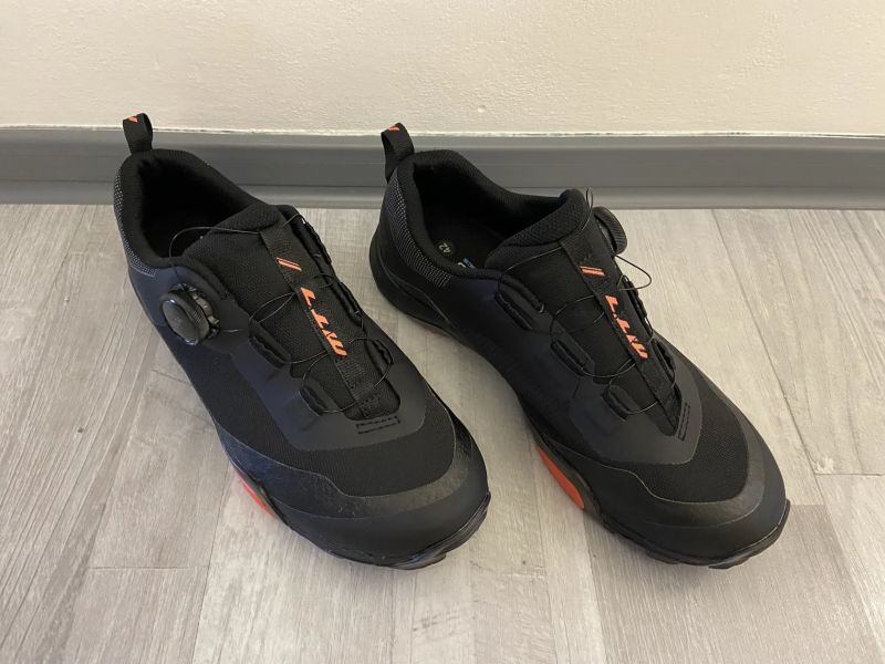 Shimano SH-MT701