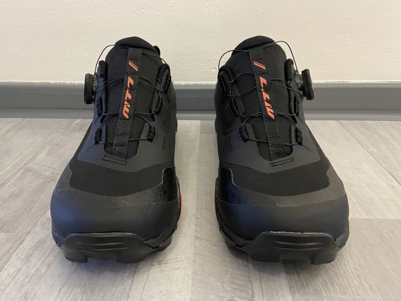 Shimano SH-MT701