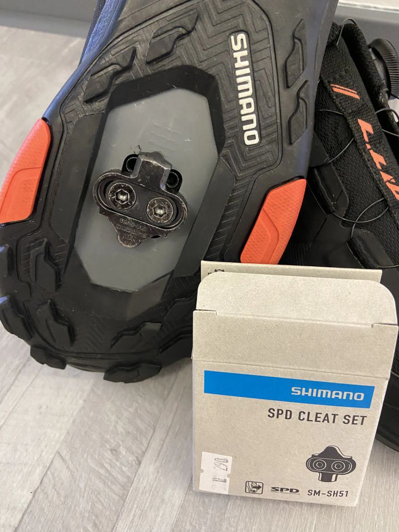 Shimano SH-MT701