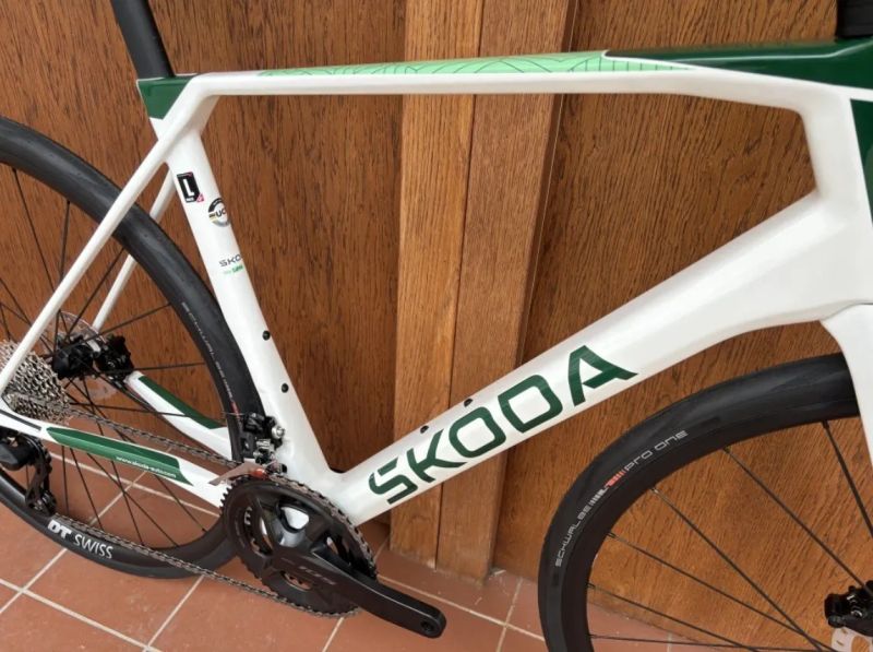 SUPERIOR X-ROAD 9.3 - ŠKODA - karbonový speciál - SHIMANO 2 x 12 - vel. 56 cm (L) - NOVÉ
