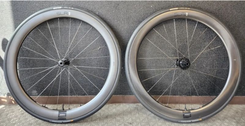 Prodám nová karbonová kola Giant SR 1 50 disc