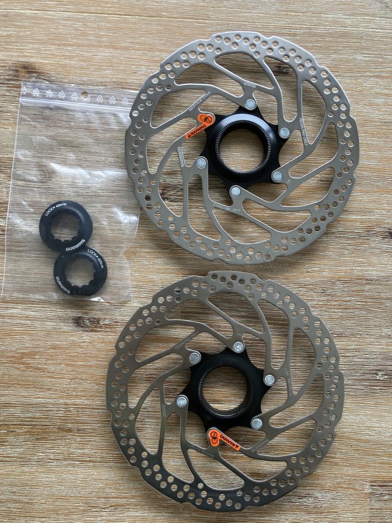 Kotouče Shimano SM-RT30 180mm CL