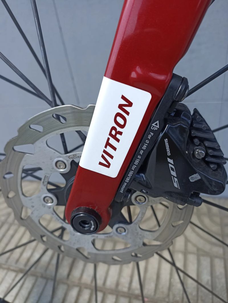 Isaac Vitron Lava Red