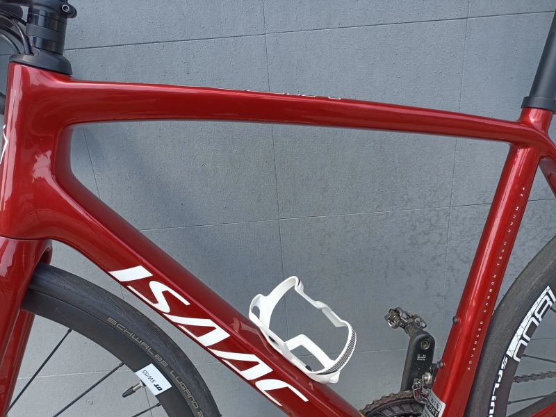 Isaac Vitron Lava Red