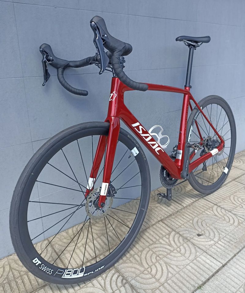 Isaac Vitron Lava Red