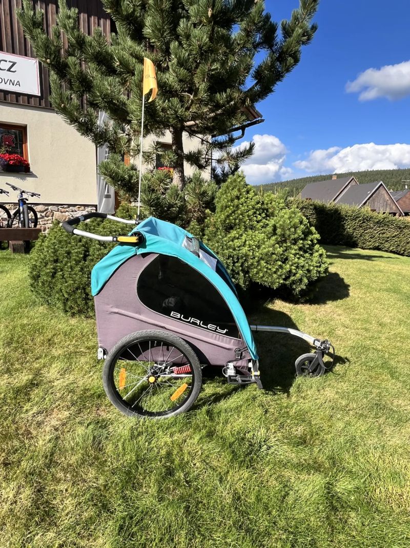 BURLEY ENCORE X dvoumístný dětský vozík s jogging. setem