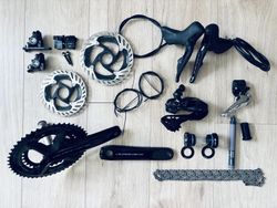 Silniční sada Shimano Dura-Ace Di2 R9200