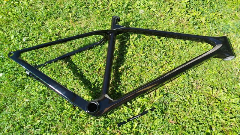 Nový karbonový MTB rám Spcycle 29" Boost vel. 21"