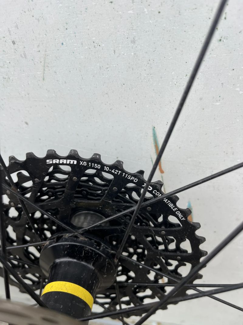 Mavic AKSIUM DISC