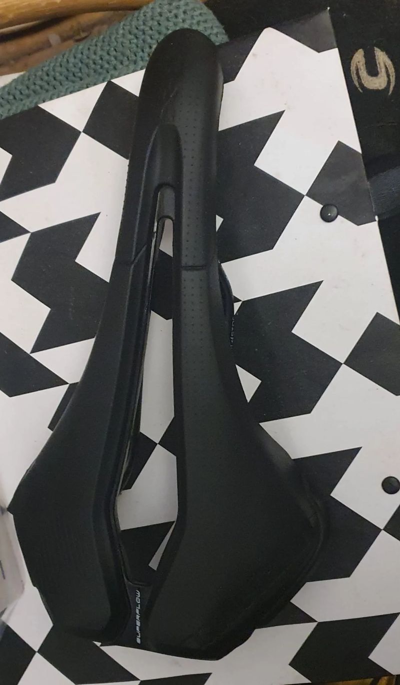 Prodám nové sedlo (MTB Gravel) Selle Italia MTB X-LR TM Air L size -moderní ergonomie a kvalita 