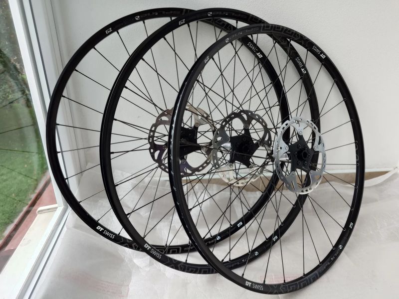 3x Originál zapletené kolo DT SWISS X 1700 Spline, 29", 622x20